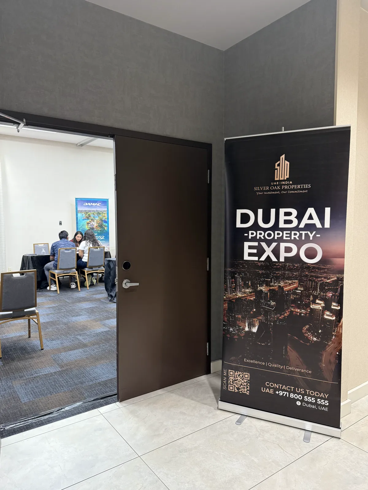 Toronto expo, photograph 6